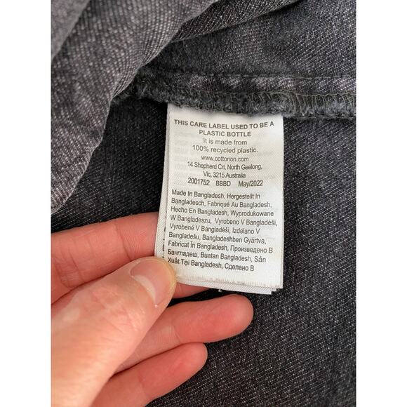 Cotton On Women's Size 8 Washed Black Button Up Crop Denim Trucker Jacket - Picture 2 of 5